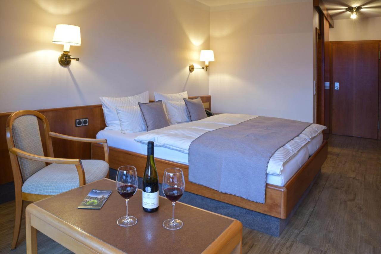 Kaefernberg - Weinhotel Alzenau in Unterfranken Ngoại thất bức ảnh